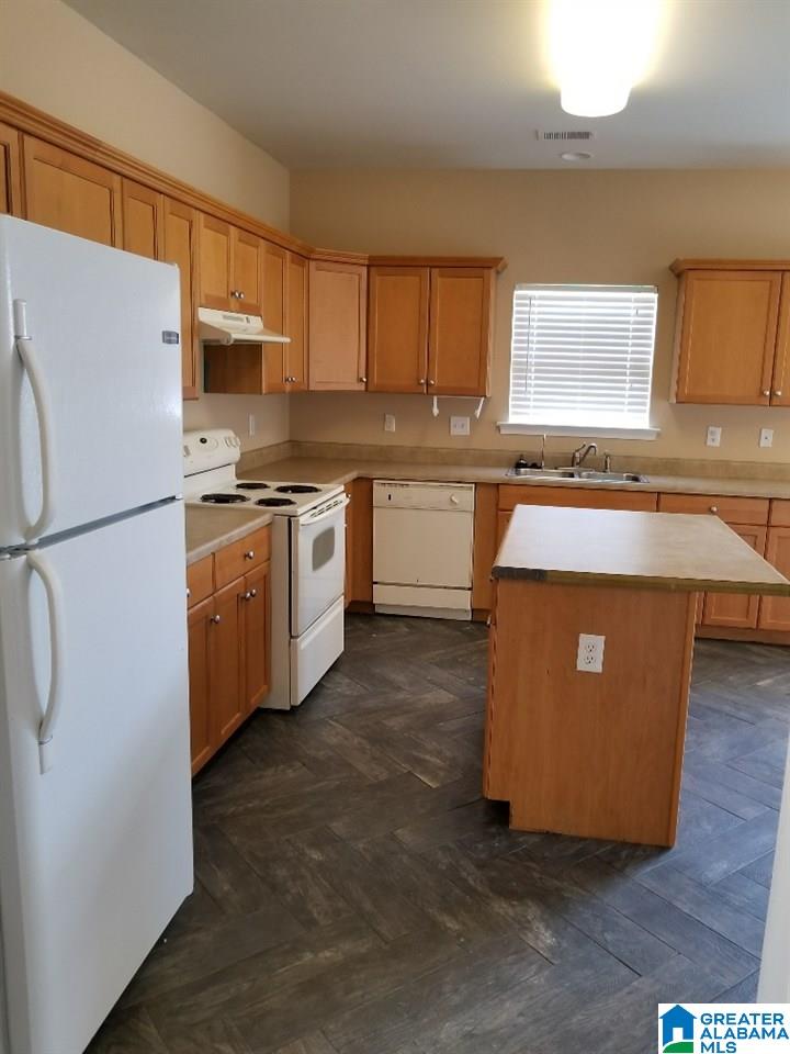 829 Barkley Drive Alabaster, AL 35007 - Photo 5 of 17