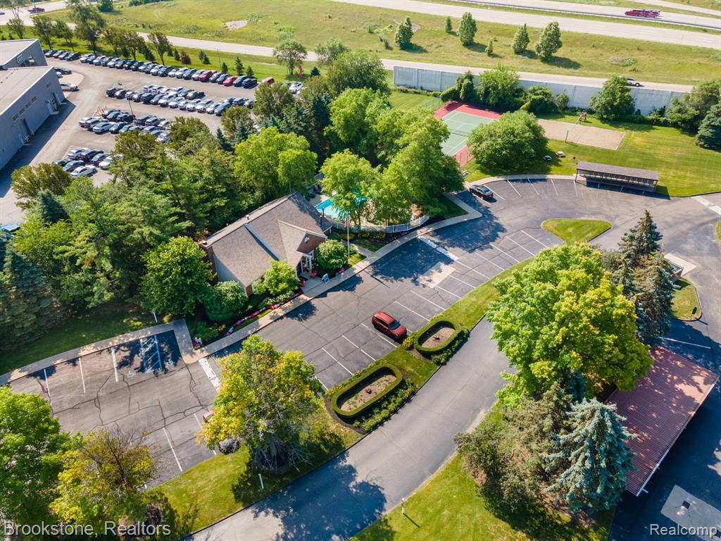 1626 Emerson Circle Rochester Hills, MI 48307 - Photo 23 of 24