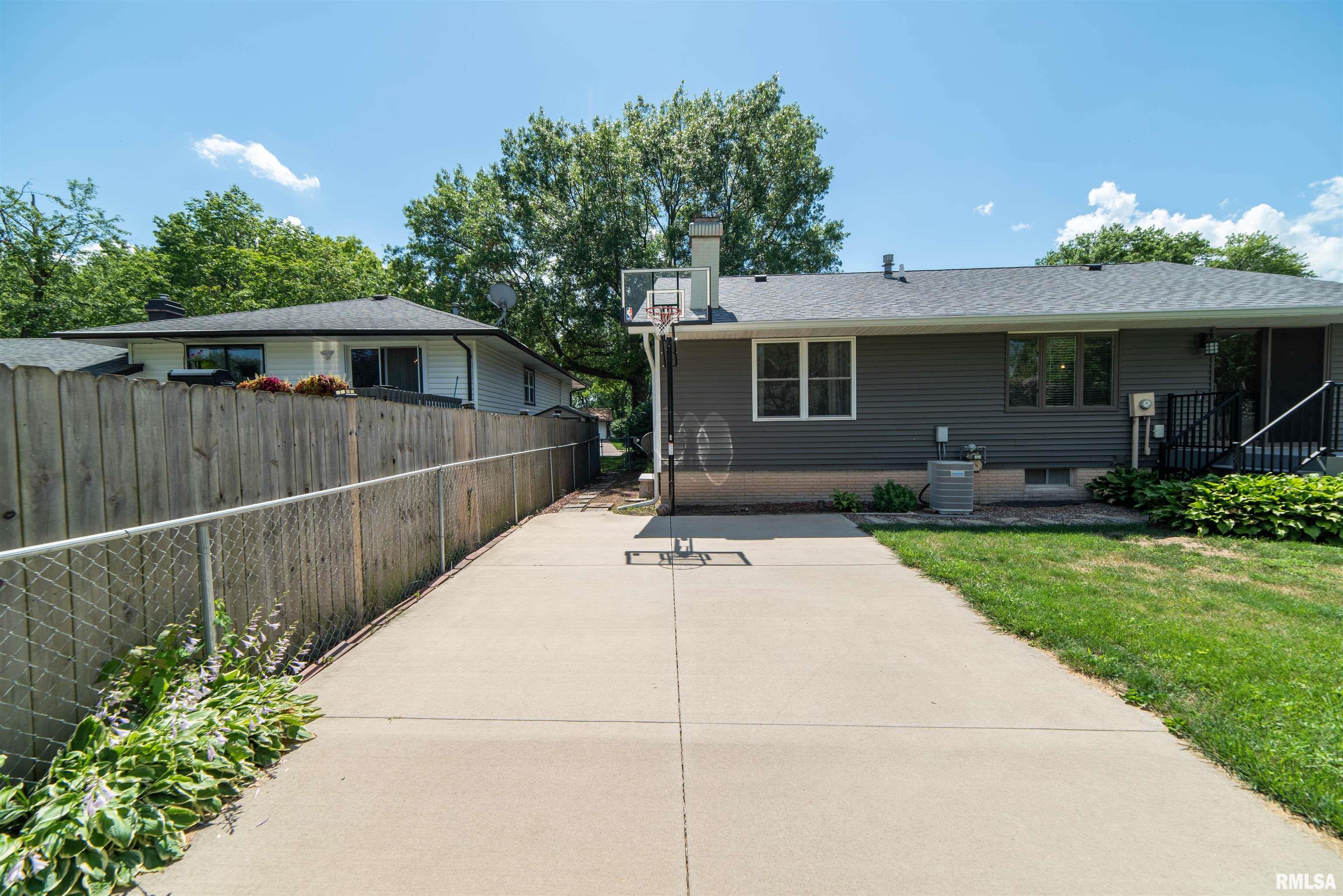 5403 Oakbrook Road Davenport, IA 52806 - Photo 54 of 57 Gallery Image 54