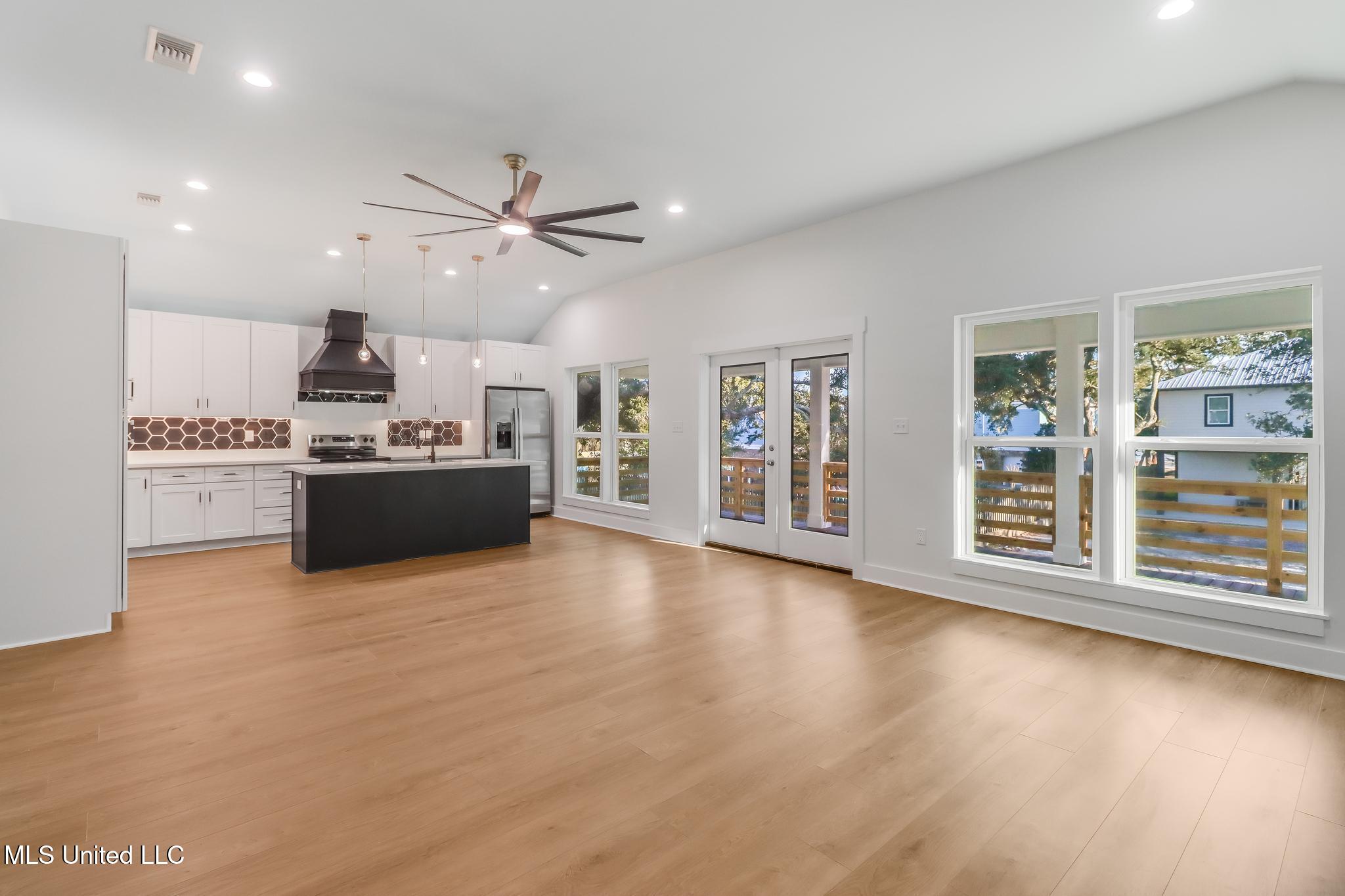 1005 Finley Street Long Beach, MS 39560 - Photo 12 of 27 IMG_8621