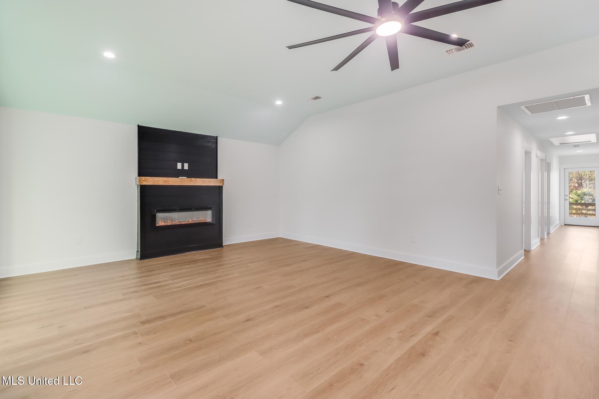 1005 Finley Street Long Beach, MS 39560 - Photo 10 of 27 IMG_8558