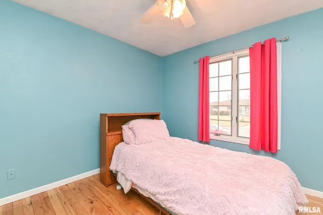 $249,999 | 705 Crestview Drive, Metamora, IL 61548