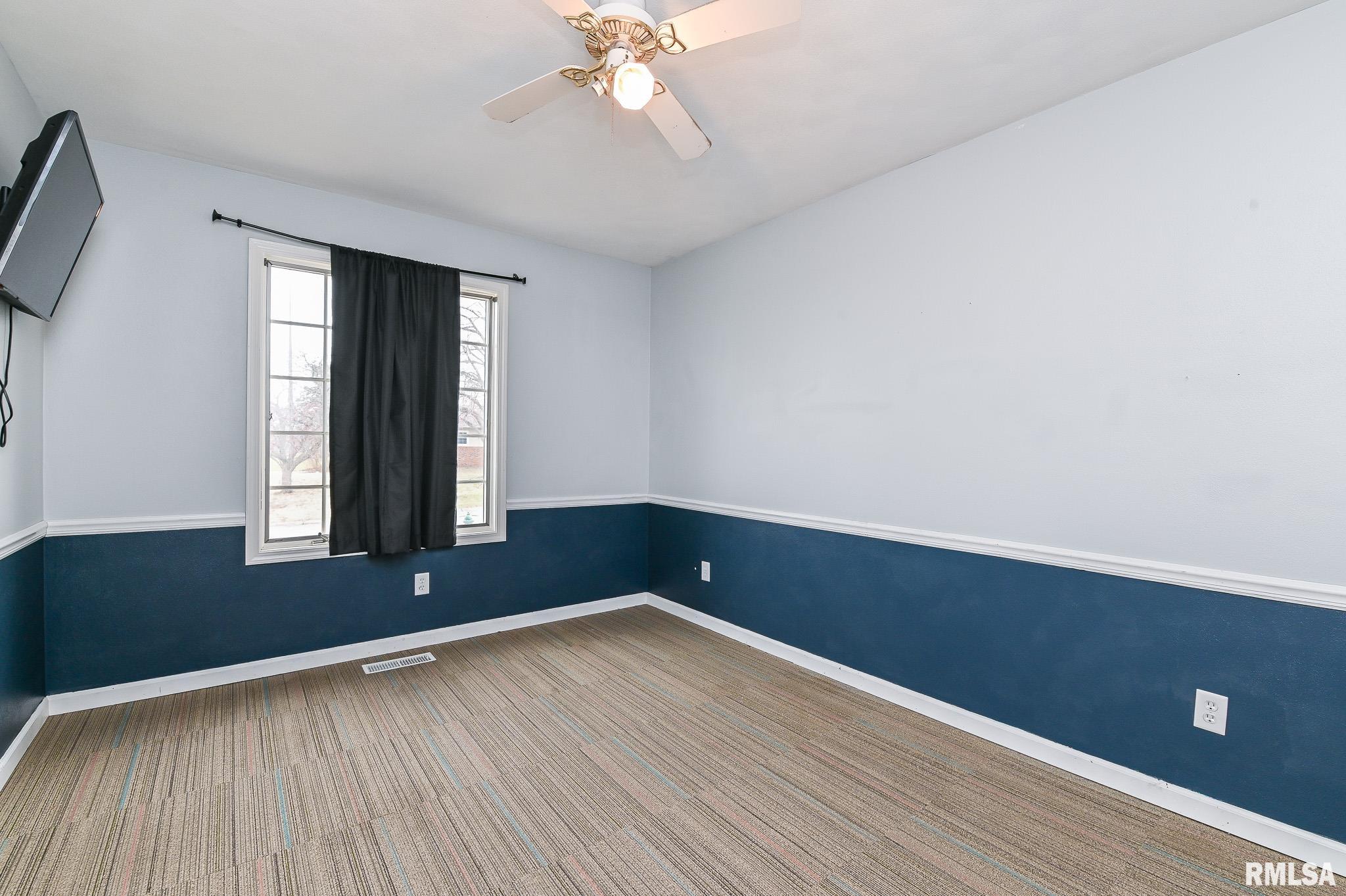 705 Crestview Drive Metamora, IL 61548 - Photo 24 of 36