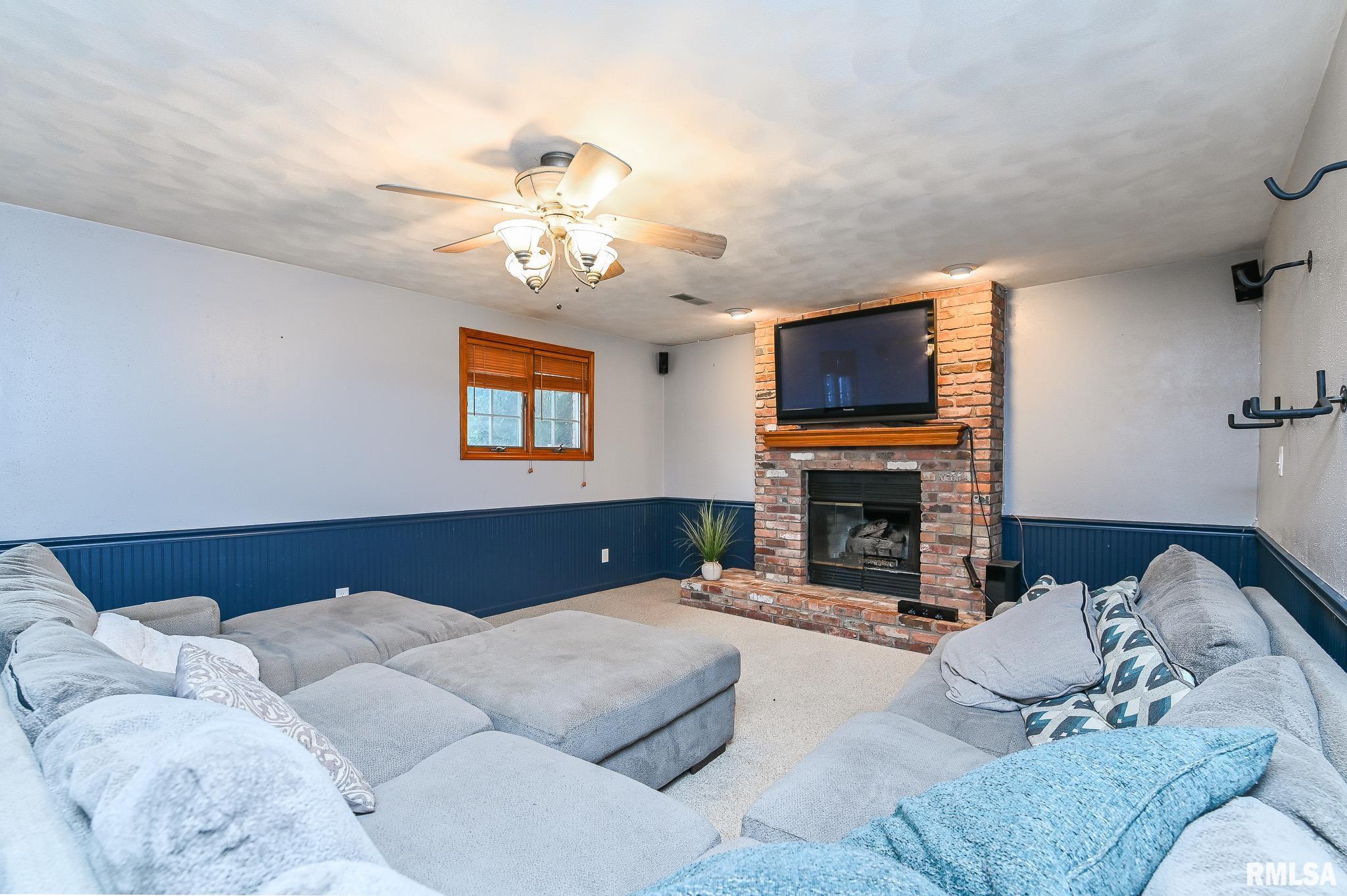 705 Crestview Drive Metamora, IL 61548 - Photo 30 of 36