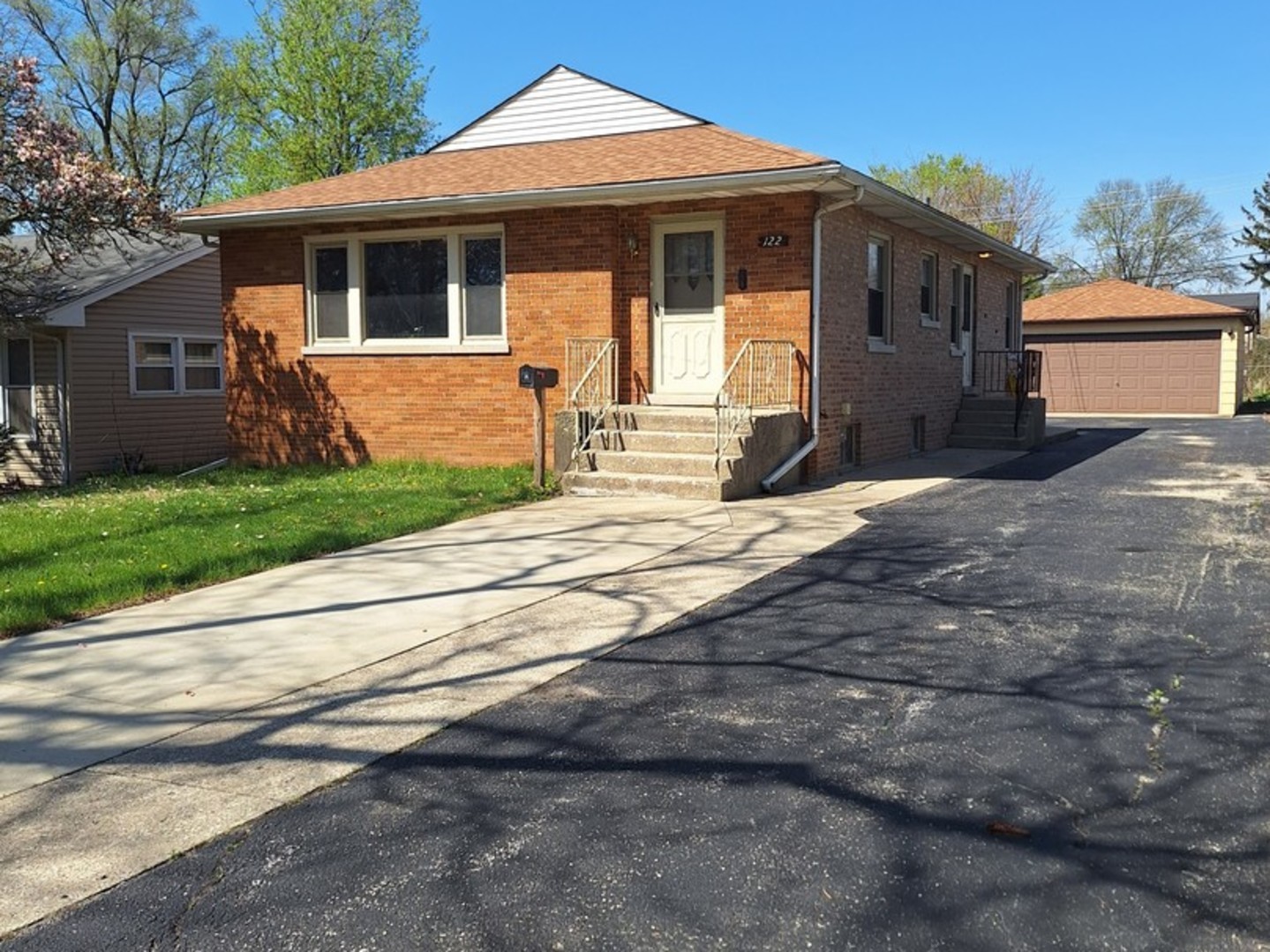 122 North Addison Road Villa Park, IL 60181 - Photo 1 of 21 Gallery Image 1