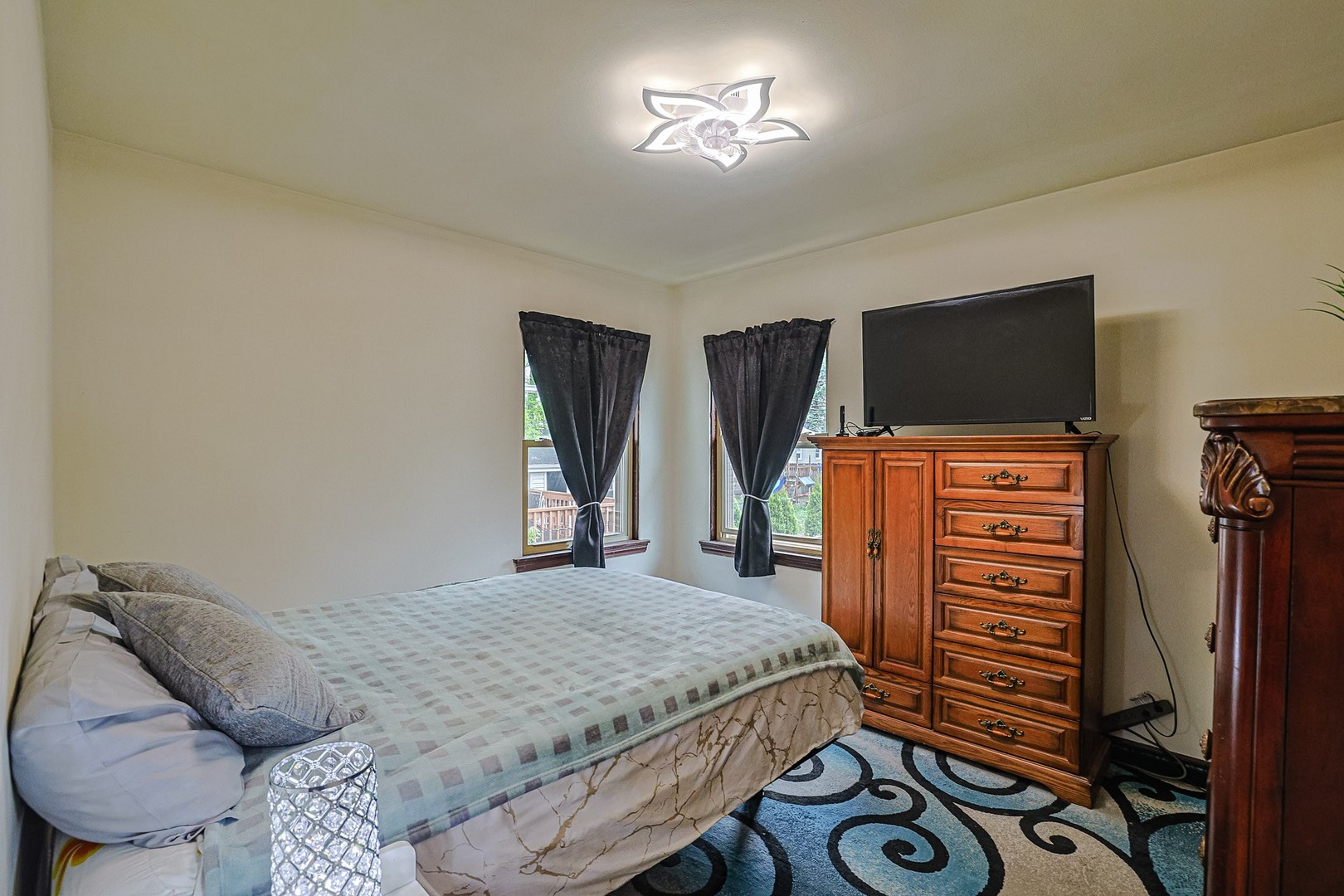 122 North Addison Road Villa Park, IL 60181 - Photo 13 of 21 Gallery Image 13