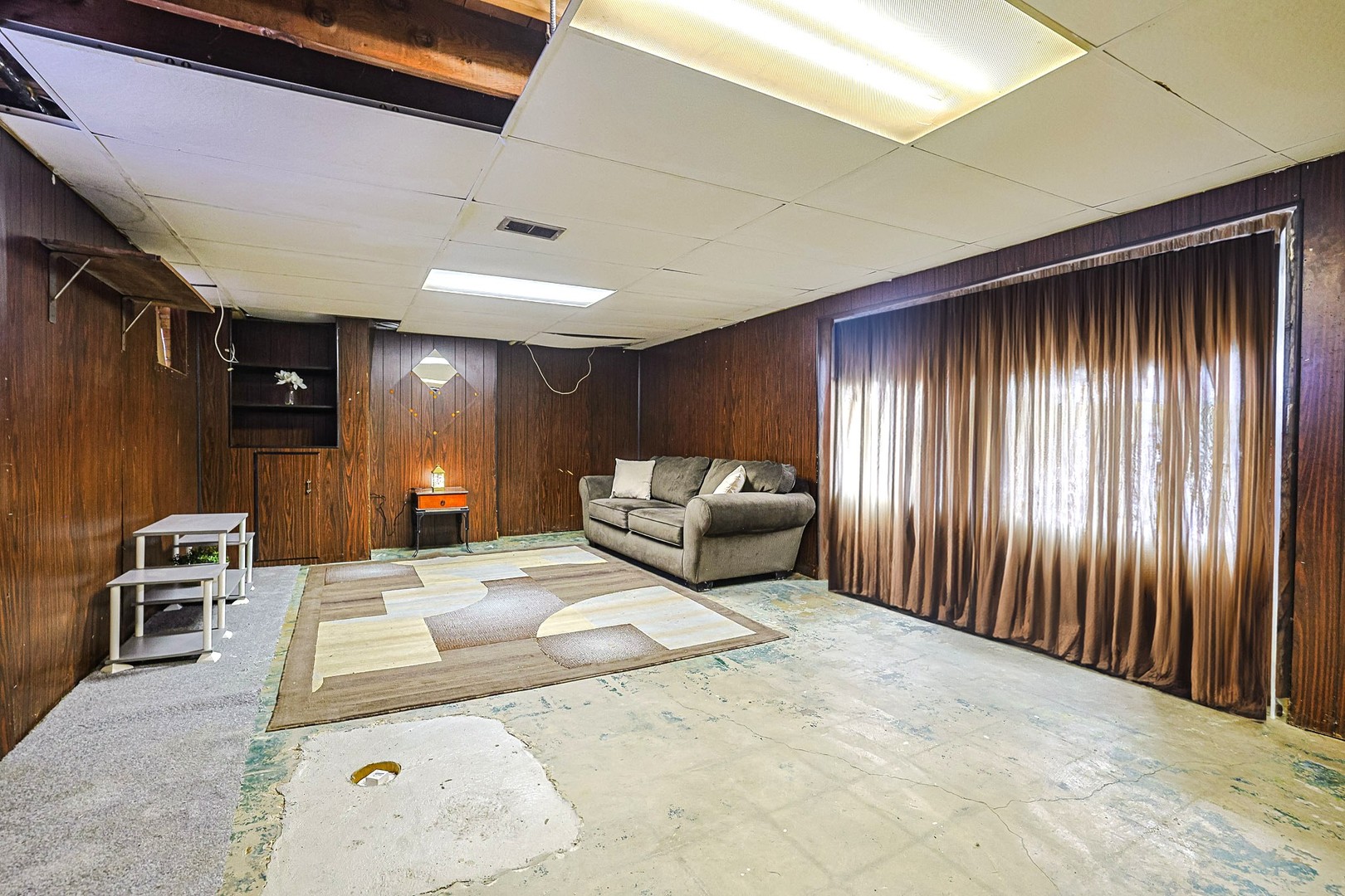 122 North Addison Road Villa Park, IL 60181 - Photo 14 of 21 Gallery Image 14