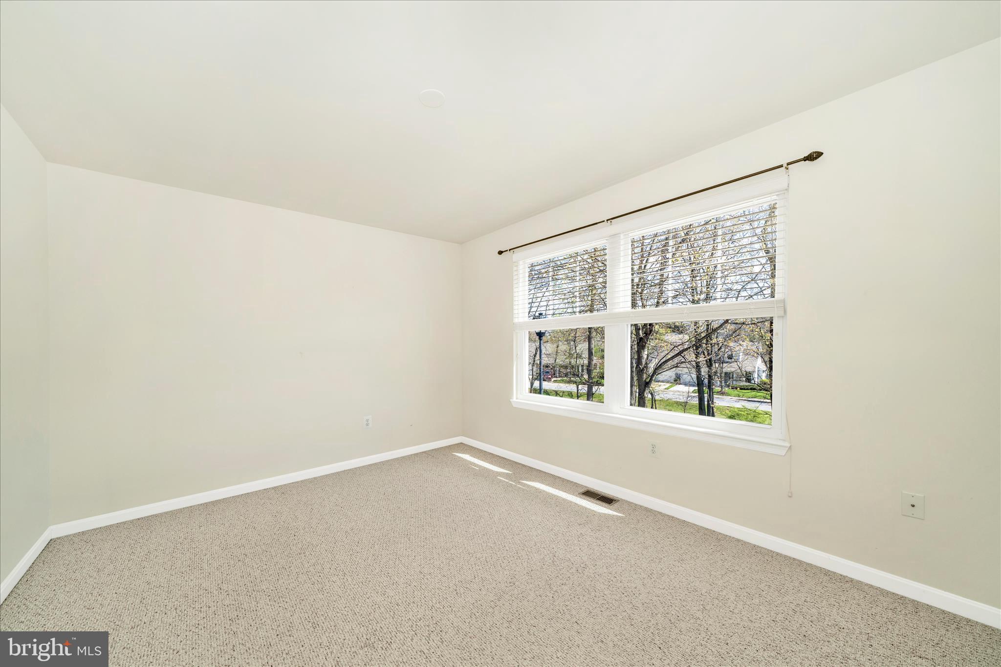 908 Roller Coaster Court Mount Airy, MD 21771 - Photo 36 of 69 UL Bedroom 3