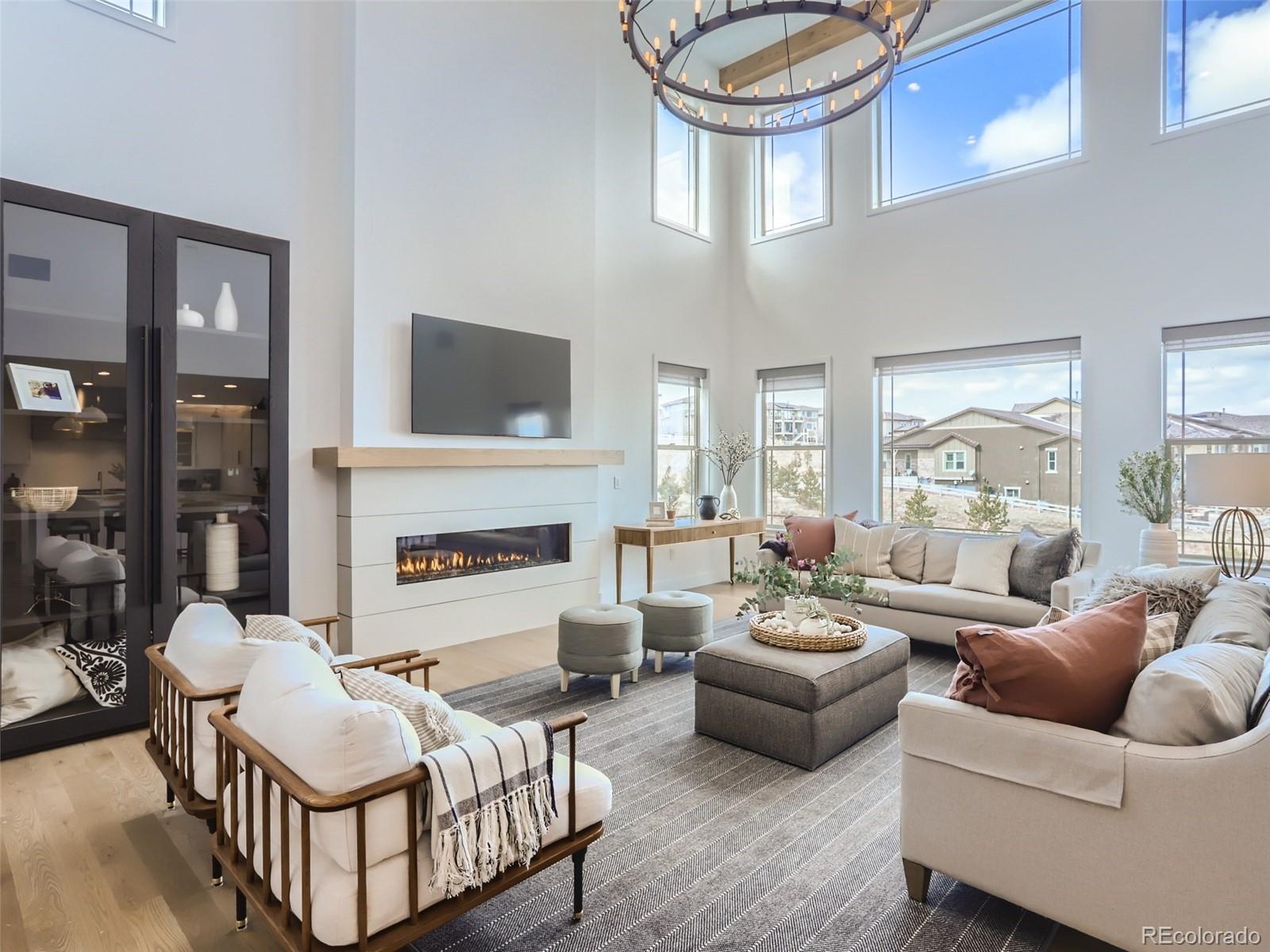 1463 Red Sun Way Highlands Ranch, CO 80126 - Photo 6 of 40