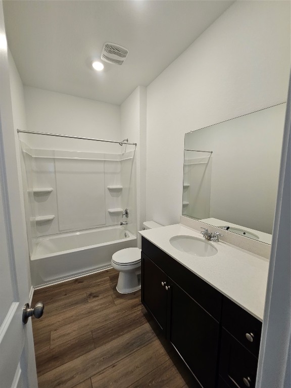 856 Rancho Del Cielo Loop Jarrell, TX 76537 - Photo 16 of 35 a bathroom with a sink a toilet and shower