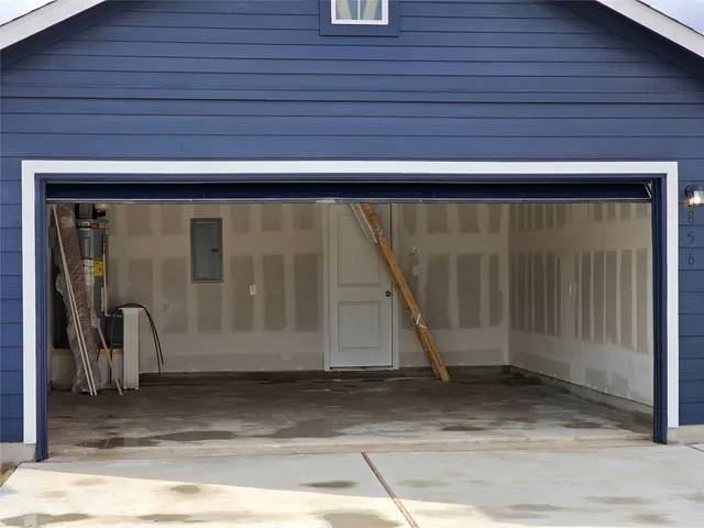 $1,695 | 856 Rancho Del Cielo Loop, Jarrell, TX 76537