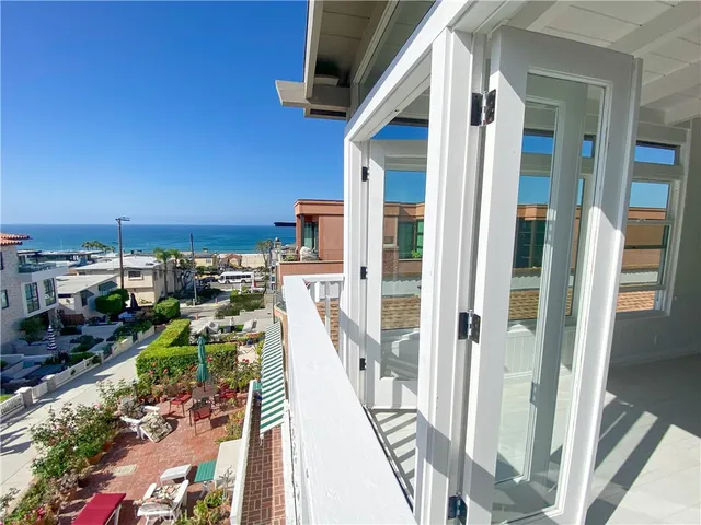 $10,000 | 233 6th Street, Manhattan Beach, CA 90266