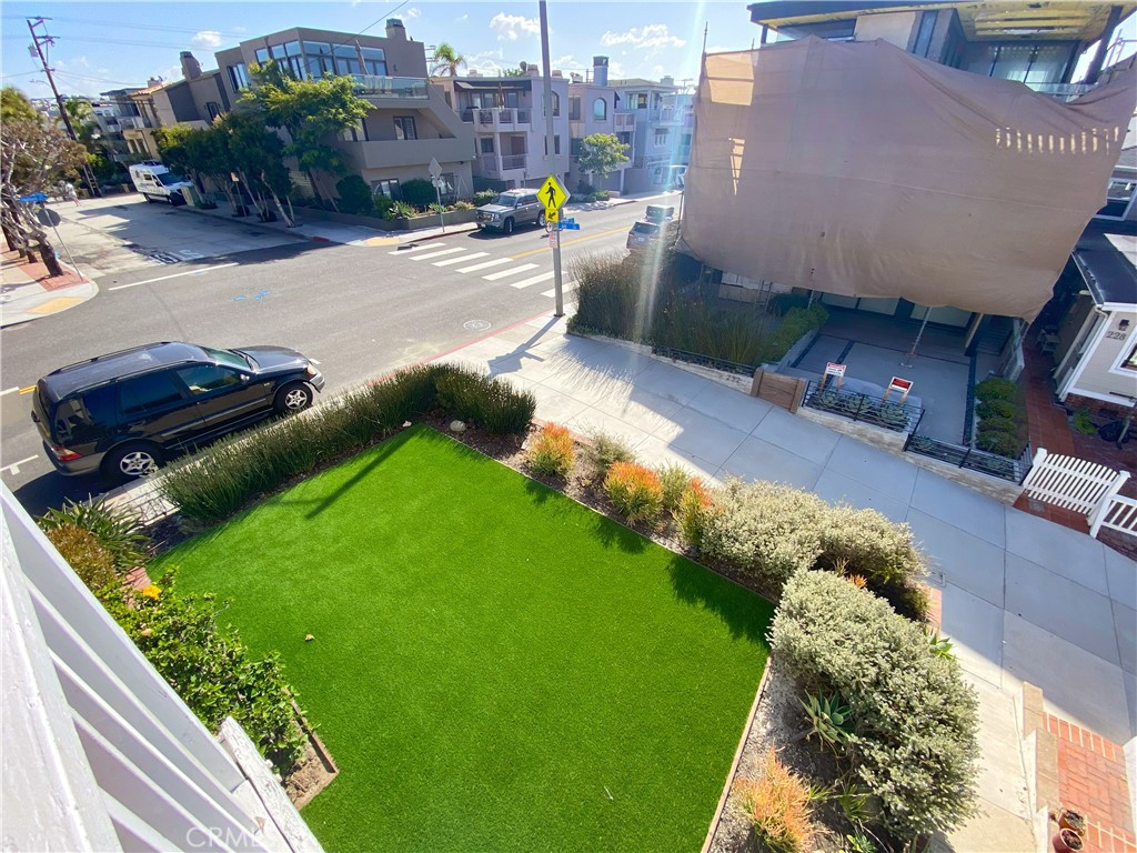 233 6th Street Manhattan Beach, CA 90266 - Photo 15 of 39