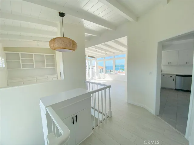 $10,000 | 233 6th Street, Manhattan Beach, CA 90266