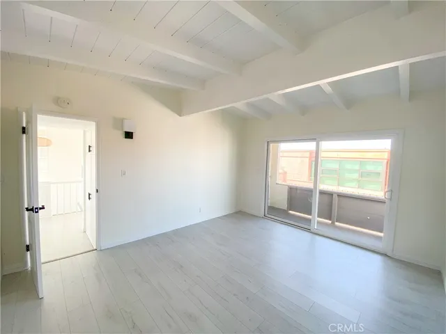 $10,000 | 233 6th Street, Manhattan Beach, CA 90266