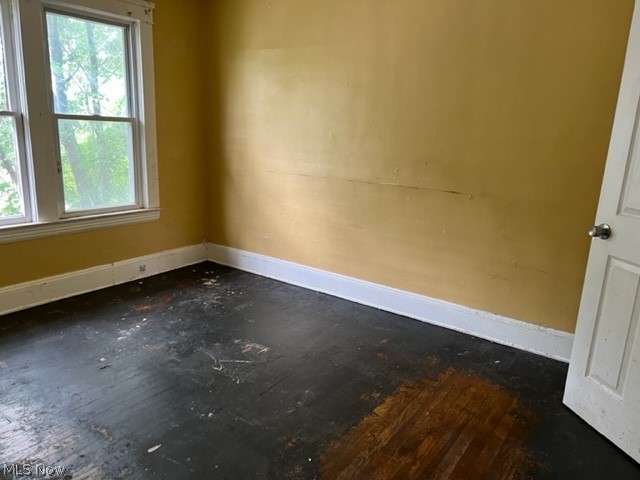 524 East 147th Street Cleveland, OH 44110 - Photo 15 of 22