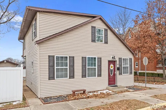 $269,900 | 207 North Main Street, Waterloo, IL 62298