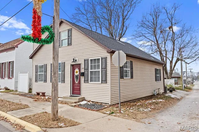 $269,900 | 207 North Main Street, Waterloo, IL 62298