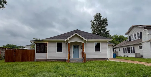 $2,235 | 305 South Mill Street, Winnsboro, TX 75494
