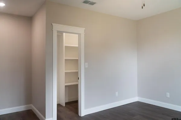 $2,235 | 305 South Mill Street, Winnsboro, TX 75494