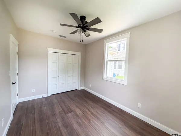 $2,235 | 305 South Mill Street, Winnsboro, TX 75494