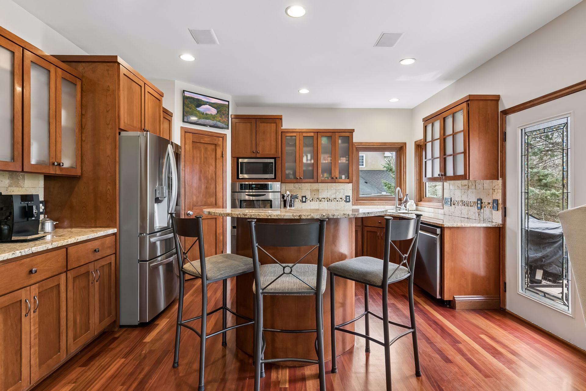 3701 Blackhawk Road Eagan, MN 55122 - Photo 16 of 59