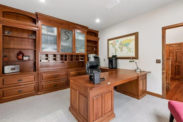 $690,500 | 3701 Blackhawk Road, Eagan, MN 55122