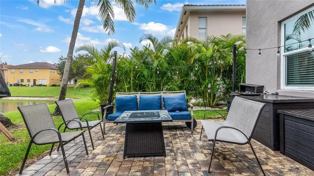 $799,000 | 556 Cresta Circle, West Palm Beach, FL 33413