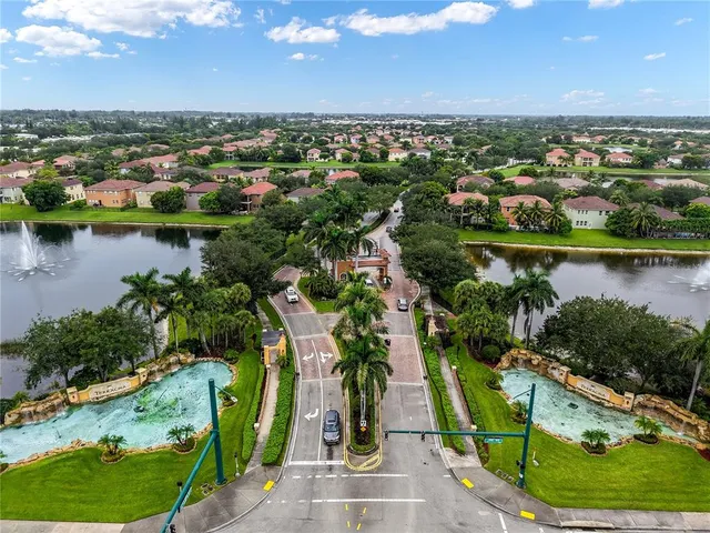 $799,000 | 556 Cresta Circle, West Palm Beach, FL 33413