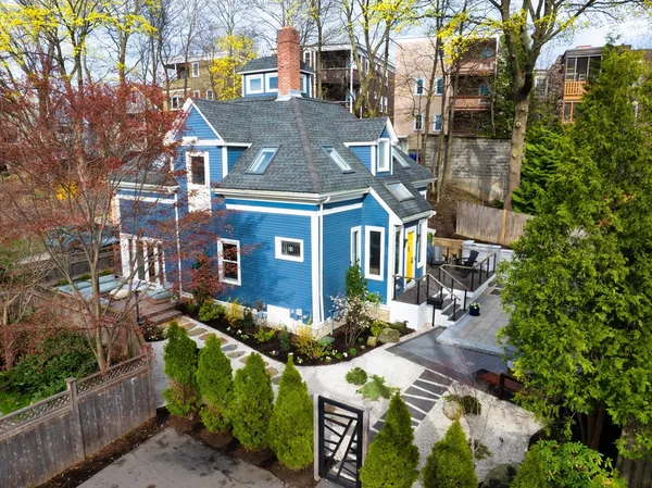 $3,200,000 | 7 Stetson Street, Brookline, MA 02446