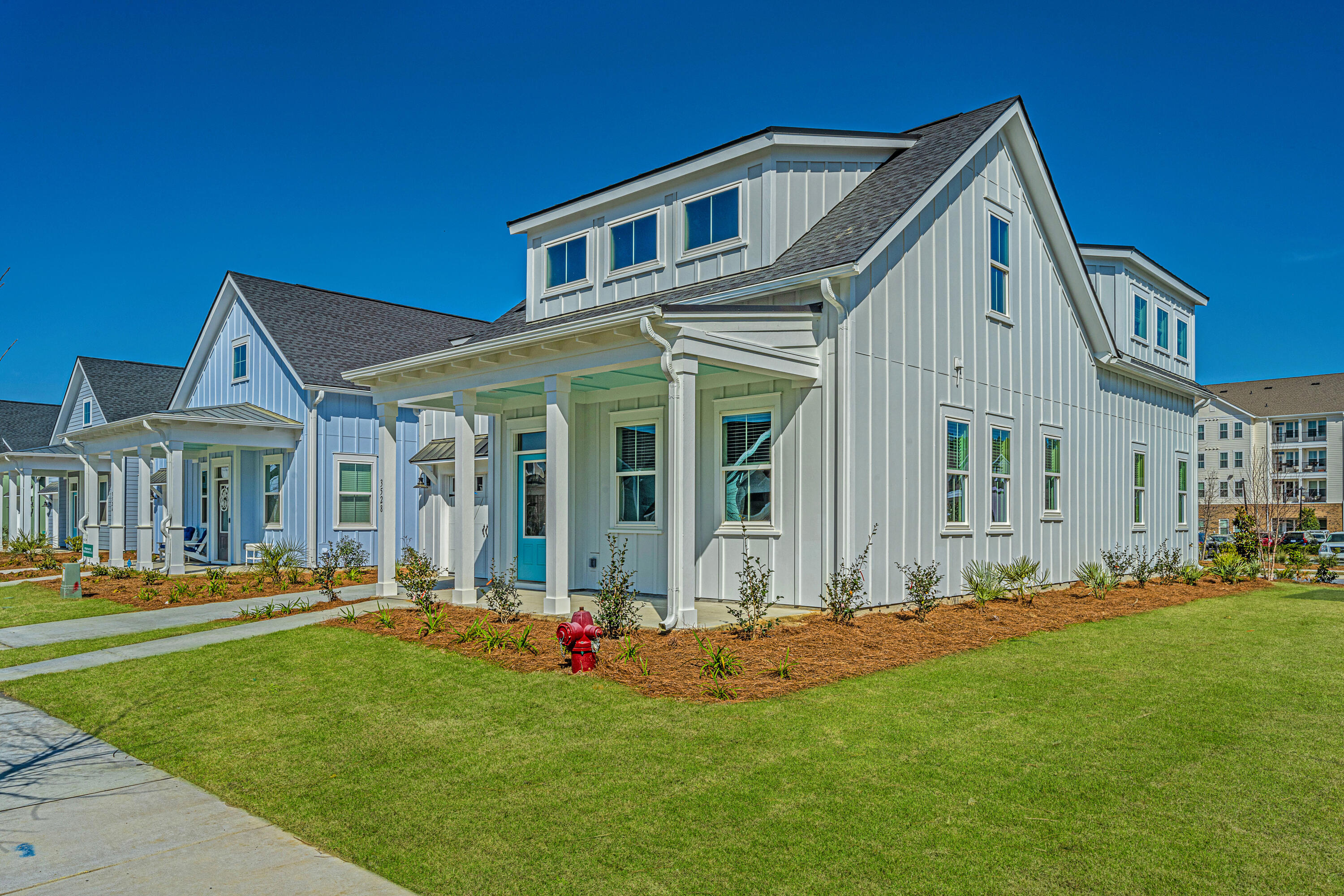 3528 Habenaria Road, Unit 24 Mount Pleasant, SC 29466 - Photo 4 of 33 Front of home