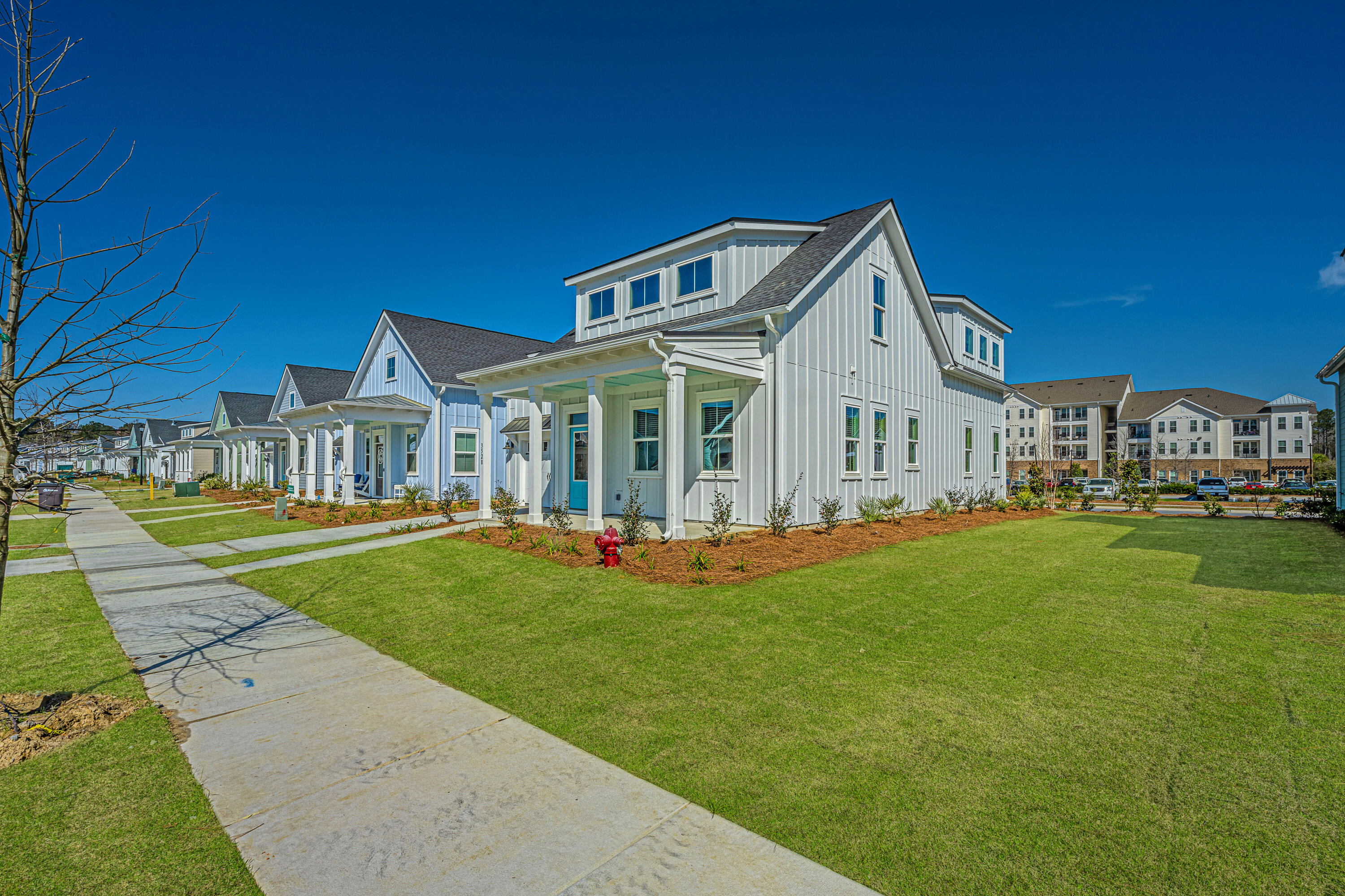 3528 Habenaria Road, Unit 24 Mount Pleasant, SC 29466 - Photo 6 of 33 Front of home