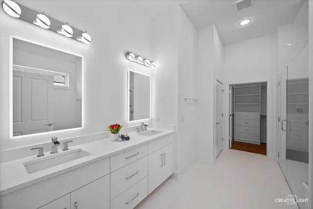 $969,900 | 7625 Dunham Road, Woodridge, IL 60517