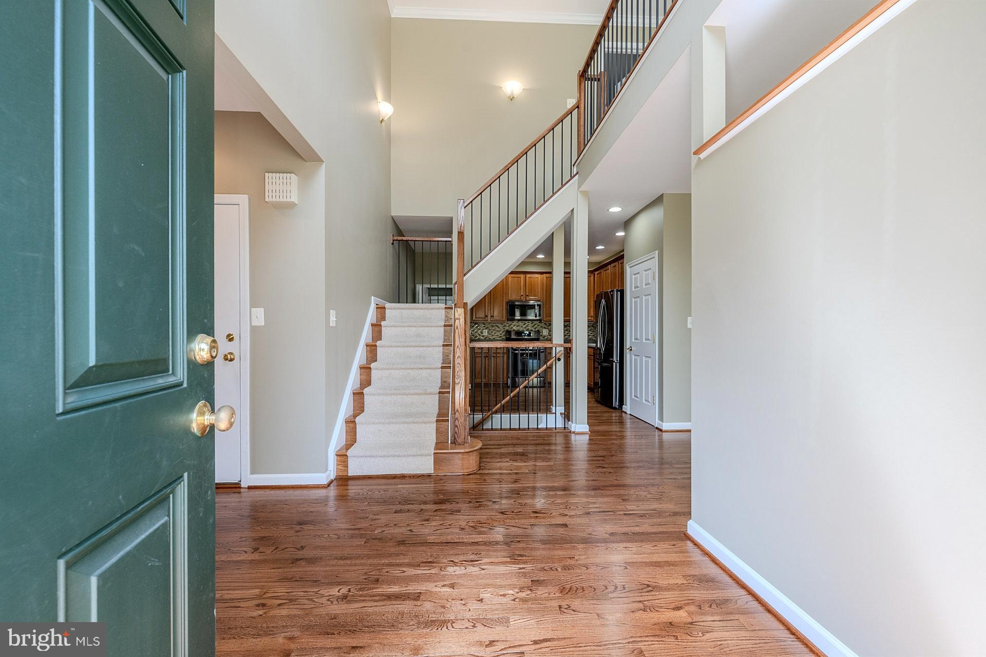 230 West Ridge Court Warrenton, VA 20186 - Photo 7 of 44 a view of entryway
