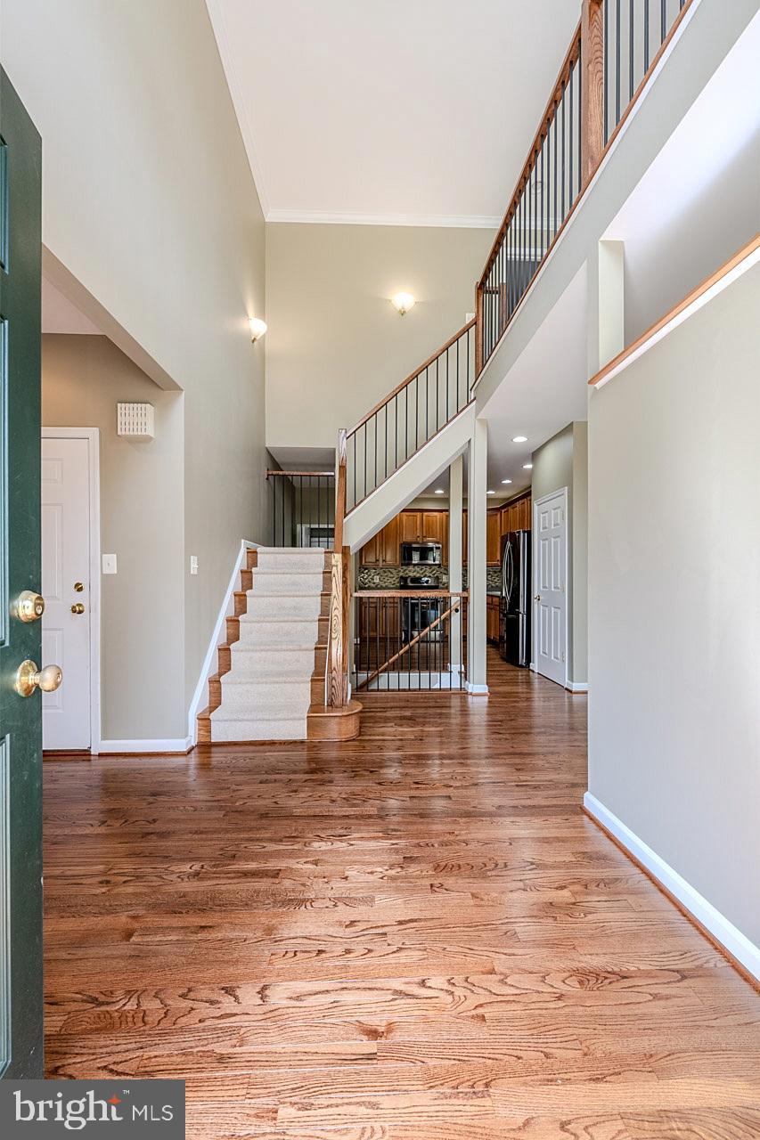 230 West Ridge Court Warrenton, VA 20186 - Photo 8 of 44 a view of an entryway of the house