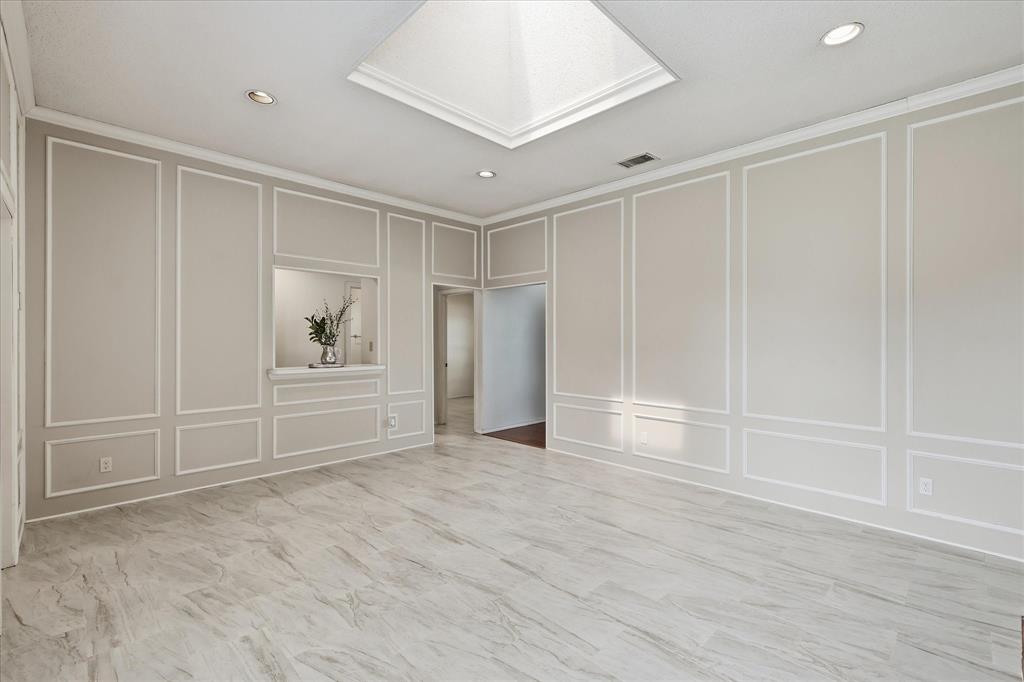 4203 Meadow Ridge Drive Carrollton, TX 75010 - Photo 11 of 32