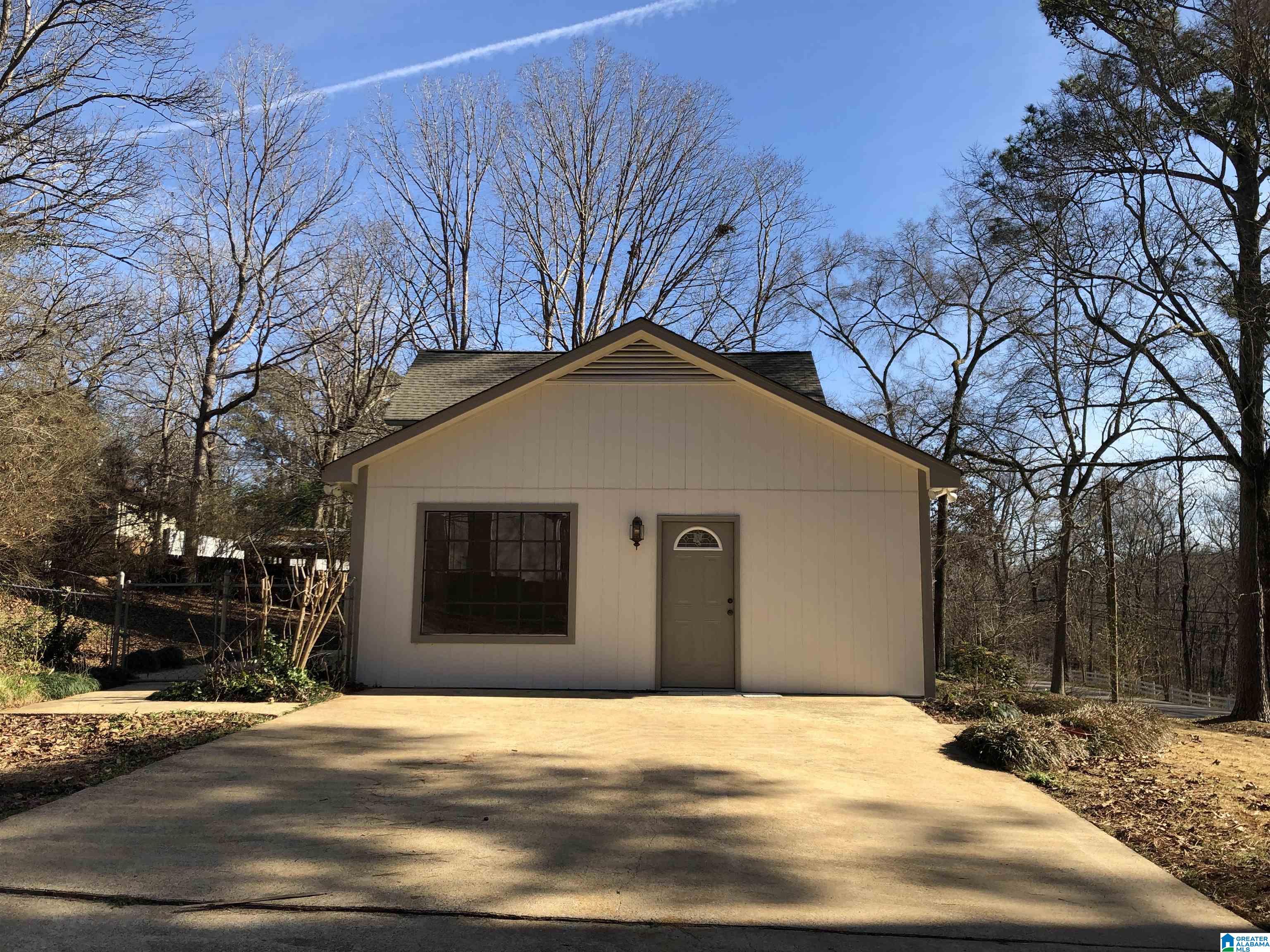 5556 Hampton Road Birmingham, AL 35210 - Photo 2 of 42