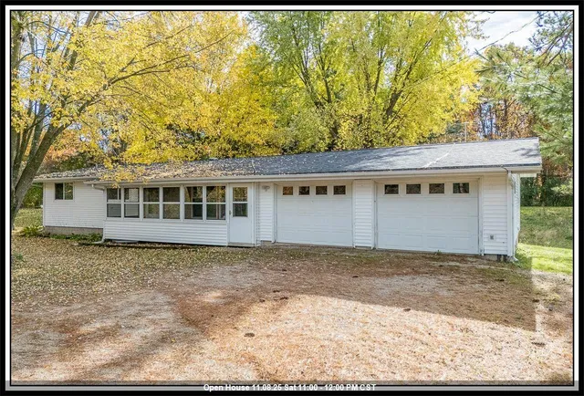 $239,900 | E1379 Larson Road, Waupaca, WI 54981