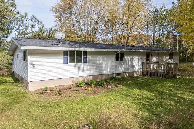 $239,900 | E1379 Larson Road, Waupaca, WI 54981