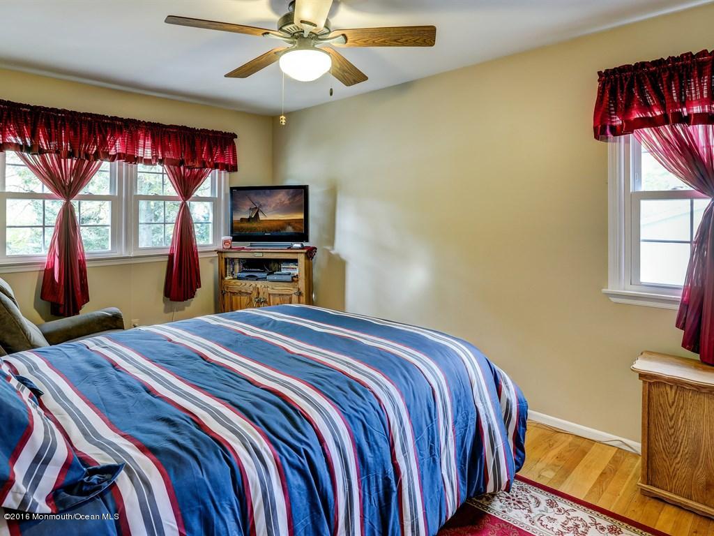 814 Warwick Road Brick, NJ 08724 - Photo 16 of 26 016_Bedroom