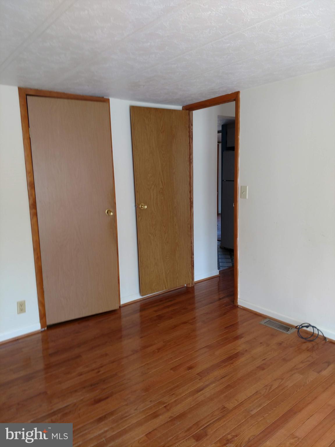 32283 Childress Road Locust Grove, VA 22508 - Photo 26 of 37 2nd Bedroom