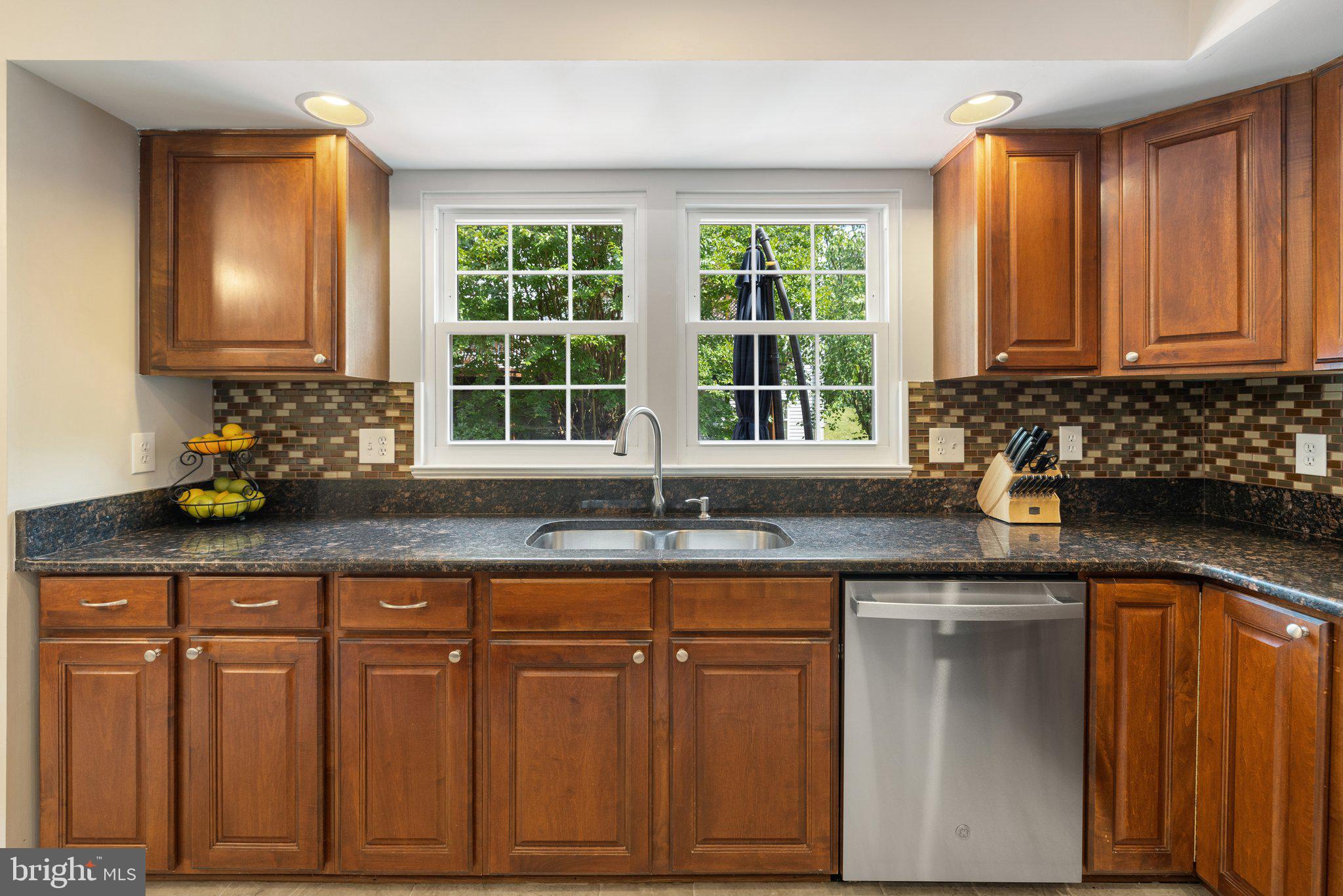 47773 Rafter Court Sterling, VA 20165 - Photo 19 of 81 Gallery Image 19