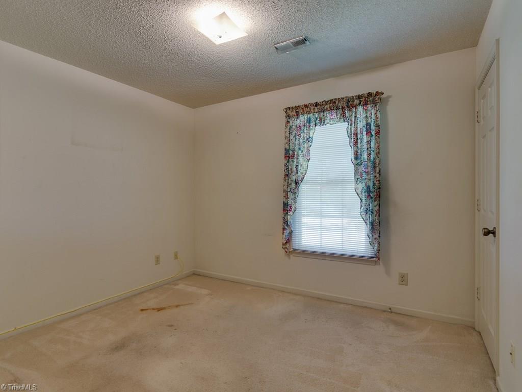 2303 Acorn Ridge Road Greensboro, NC 27407 - Photo 14 of 21 Gallery Image 14