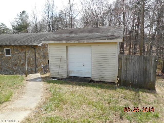 1178 Madison Road Madison, NC 27025 - Photo 14 of 15 Outbuilding