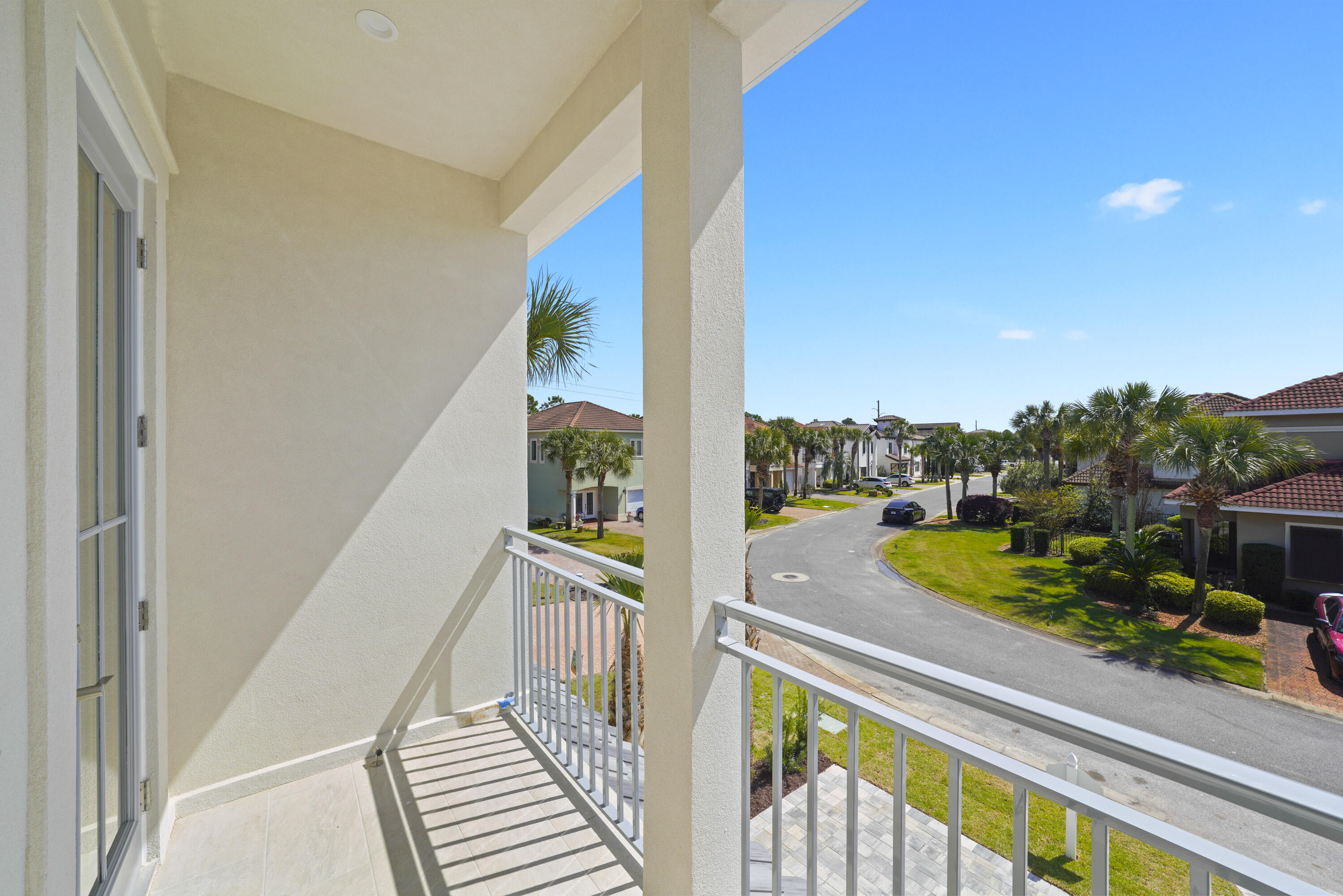 4734 Amhurst Circle Destin, FL 32541 - Photo 28 of 28 Image #28 | Balcony overlooking resident