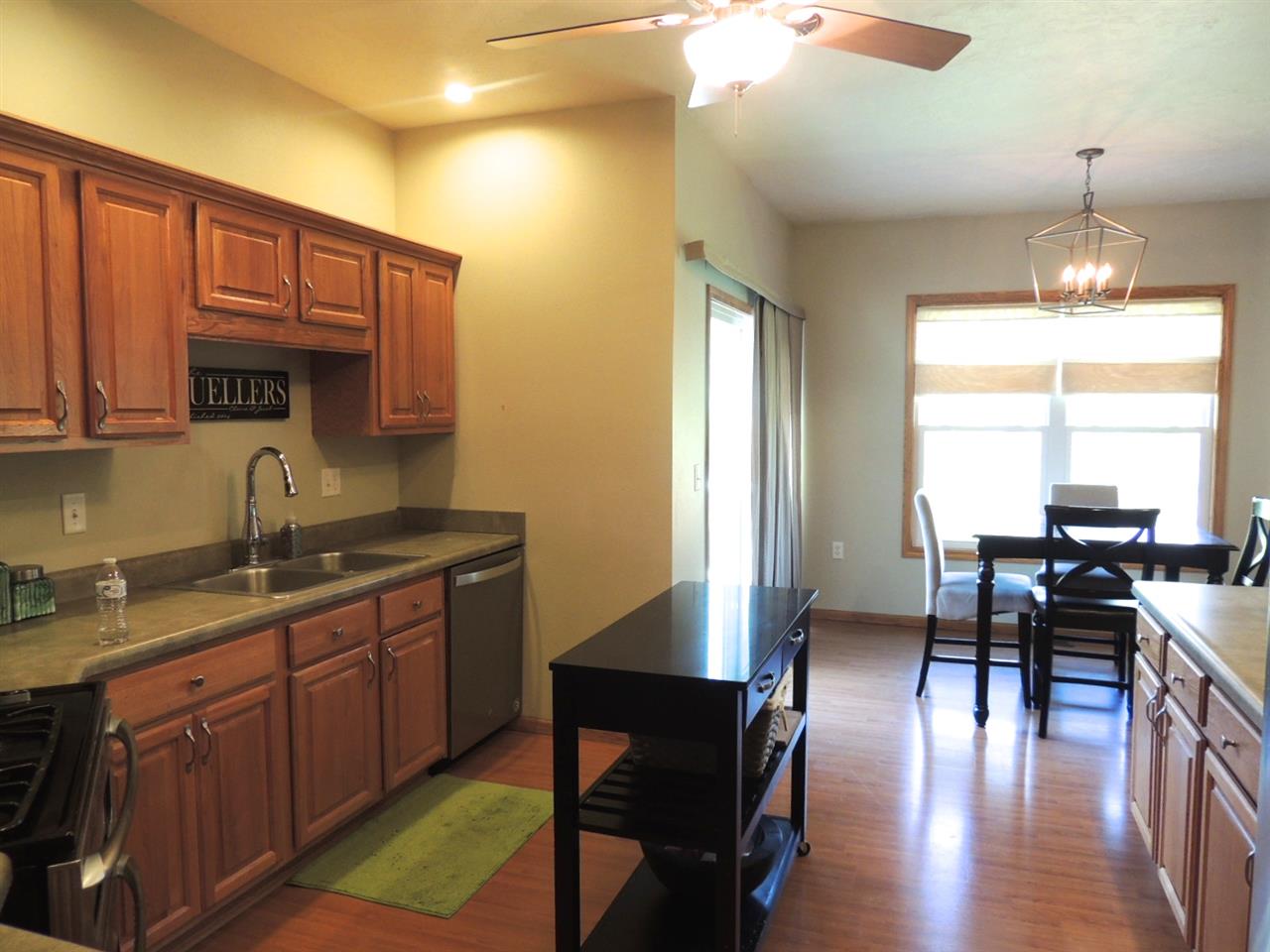 2229 Hunter Road Muscatine, IA 52761 - Photo 6 of 18 Gallery Image 6