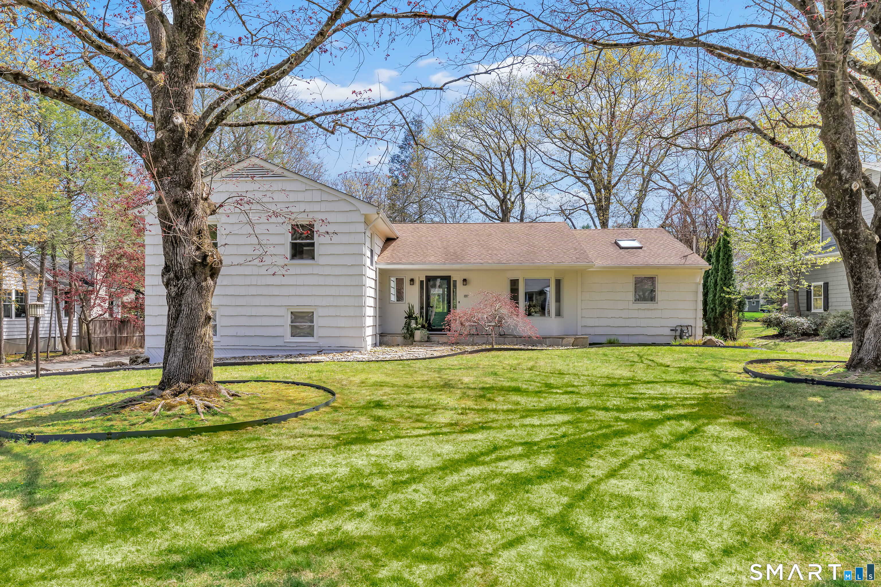 89 Random Road Fairfield, CT 06825 - Photo 1 of 1