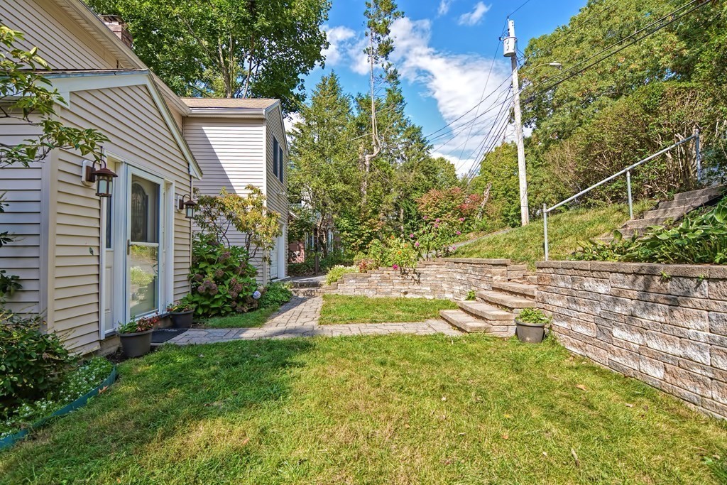 63 Gayland Road Needham, MA 02492 - Photo 2 of 40