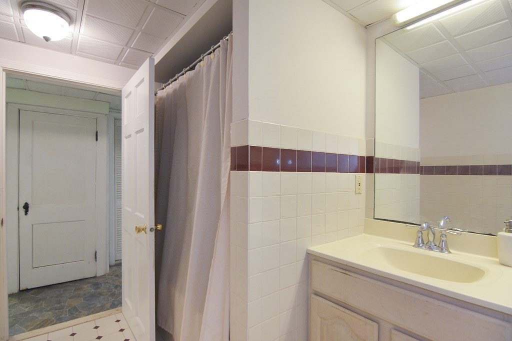 63 Gayland Road Needham, MA 02492 - Photo 25 of 40