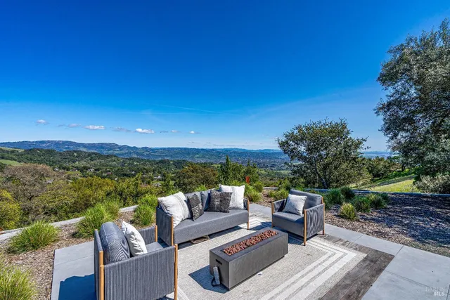 $2,850,000 | 19185 Mesquite Court, Sonoma, CA 95476